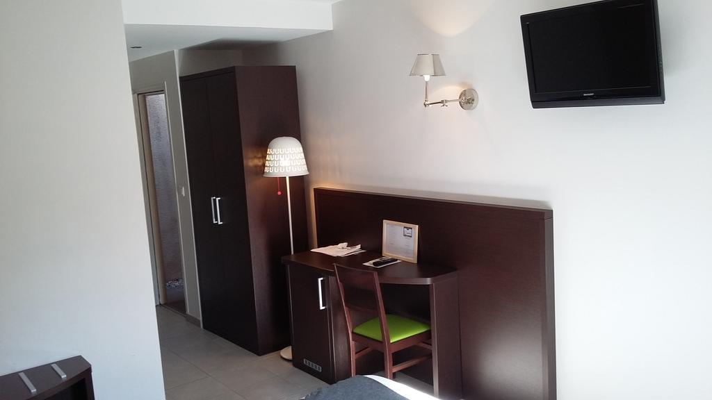 L'Esplan Hotel Saint-Paul-Trois-Chateaux Ruang foto