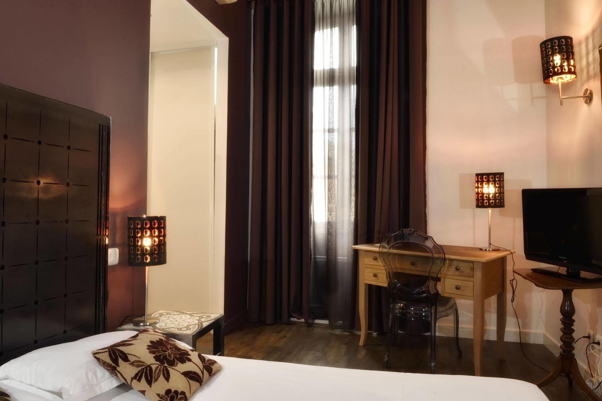 L'Esplan Hotel Saint-Paul-Trois-Chateaux Bagian luar foto